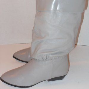 FLINGS TAUPE LEATHER BOOTS SIZE 8 MEDIUM